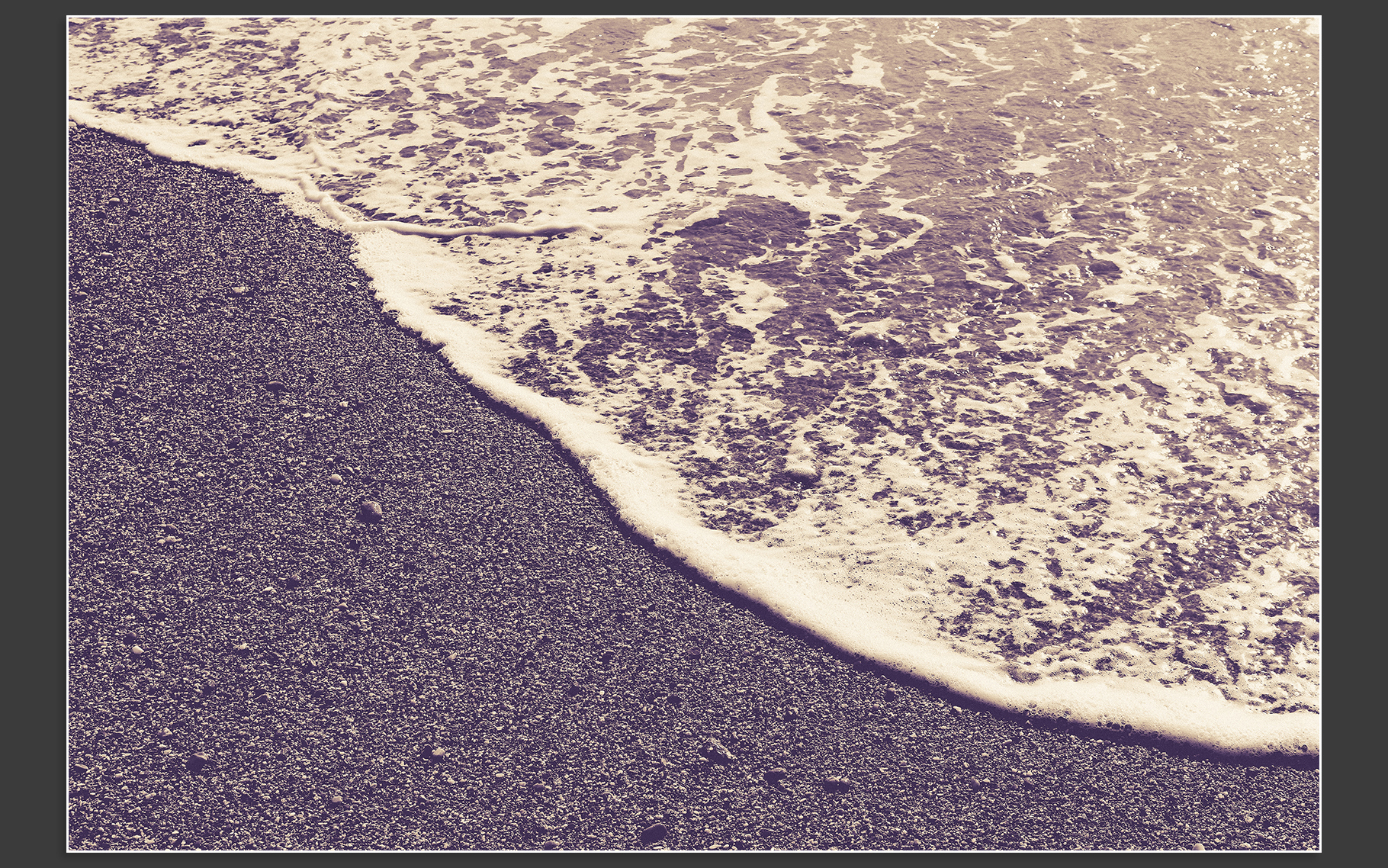 Download Background "17 Sea Foam On The Shore HQ Textures Background" / 17 Sea Foam On The Shore HQ Textures Background - Background на тему графика shore texture,shore pattern,shore background,shore backdrop,shore surface,shoreline,natural,landscape,sandy,seashore,nature,water,exotic,aquamarine,coast,texture,background,sea,shore,shiny