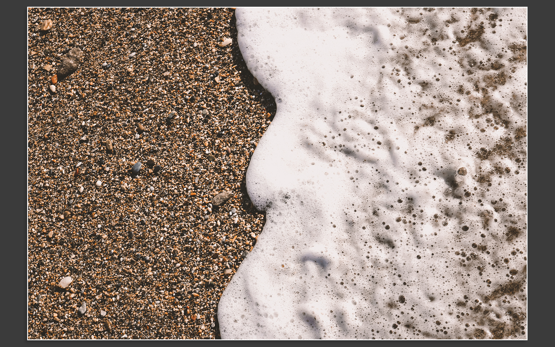 Download Background "17 Sea Foam On The Shore HQ Textures Background" / 17 Sea Foam On The Shore HQ Textures Background - Background на тему графика shore texture,shore pattern,shore background,shore backdrop,shore surface,shoreline,natural,landscape,sandy,seashore,nature,water,exotic,aquamarine,coast,texture,background,sea,shore,shiny