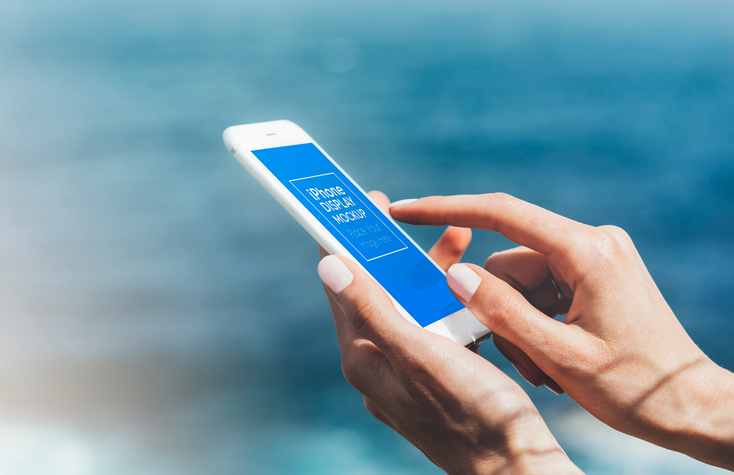 Download Мокап для продукта "iPhone / Phone / Smartphone Outdoor product mockup" / iPhone / Phone / Smartphone Outdoor product mockup - Мокап для продукта на тему графика app,app mockup,apple,application,beyond,display,field,grass,in hand,iphone,mobile,mockup,nature,outdoor,outside,outward,phone,poppy,screen,sea