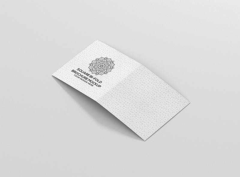 Mockup di brochure pieghevole quadrato quadrato - Caratteristiche Immagine 7